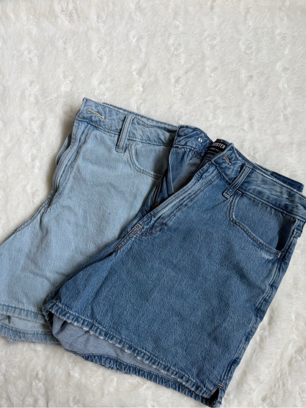 Two pairs of Hollister Women’s High-Rise Denim Shorts - Light Blue and Dark Blue - Picture 7 of 7